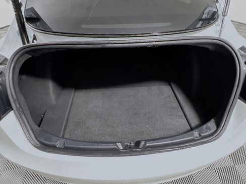 Used 2023 Tesla Model 3 Standard Range image 31