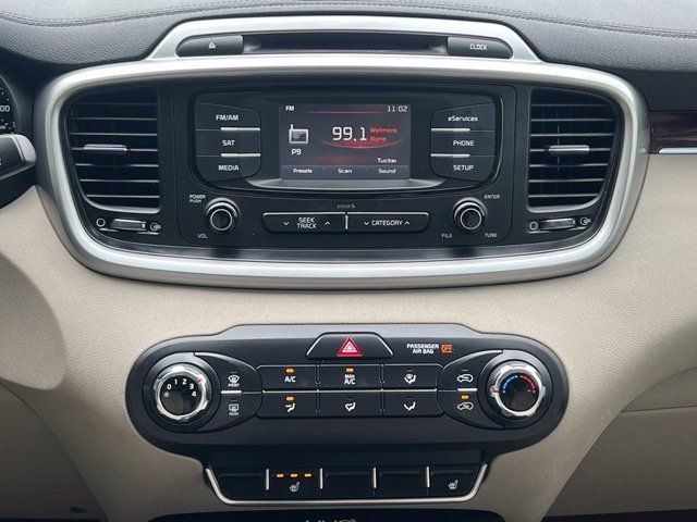 Used 2016 Kia Sorento FWD w/ LX Convenience Package image 14
