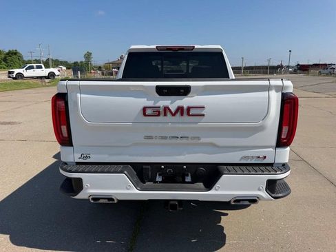 Used 2026 GMC Sierra 1500 AT4 w/ AT4 Premium Package AWD/4WD image 4