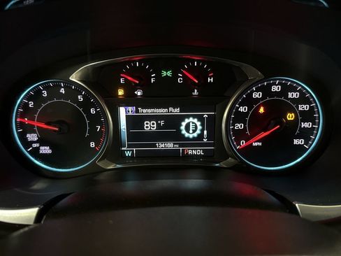 Used 2019 Chevrolet Traverse LT FWD image 12