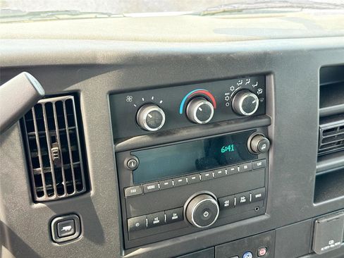 New 2024 Chevrolet Express 4500 w/ Power Convenience Package image 13