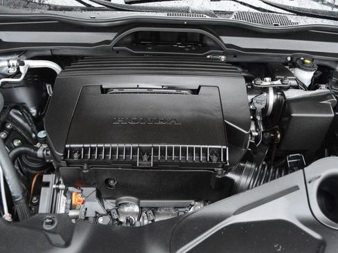 Used 2025 Honda Pilot Elite image 42