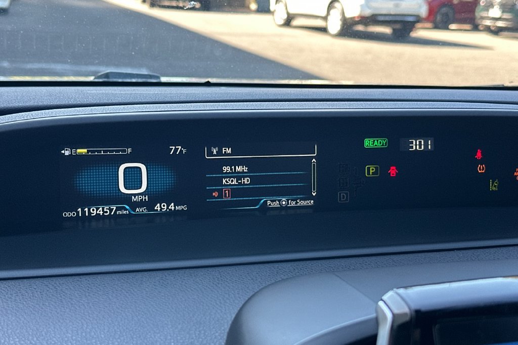 Used 2021 Toyota Prius Prime XLE FWD image 24