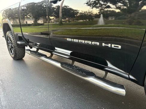 Used 2024 GMC Sierra 2500 SLT w/ SLT Convenience Package image 19