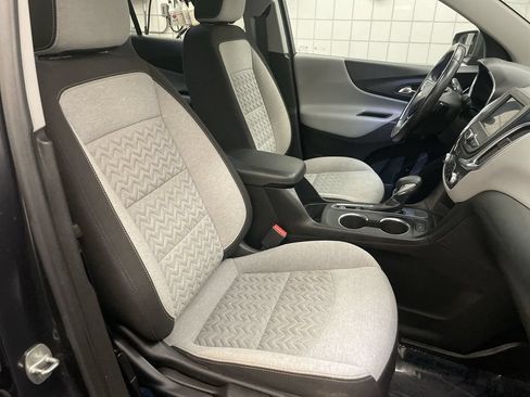 Used 2022 Chevrolet Equinox LT FWD image 20