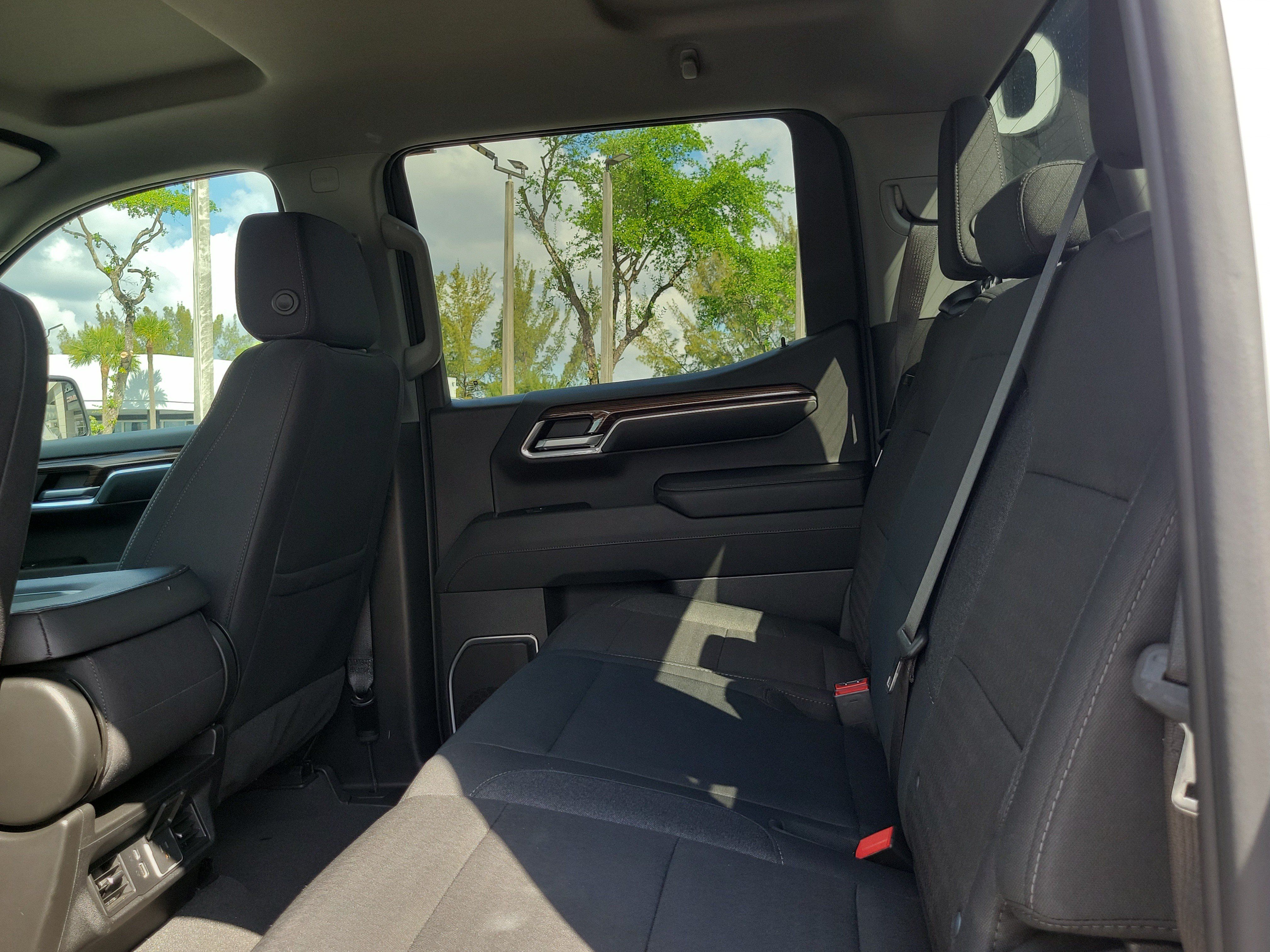 Used 2024 Chevrolet Silverado 1500 RST RWD image 15