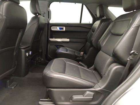 Used 2023 Ford Explorer Limited image 18