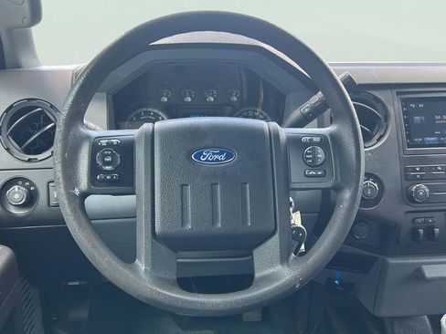 Used 2015 Ford F250 XL w/ Power Equipment Group AWD/4WD image 10