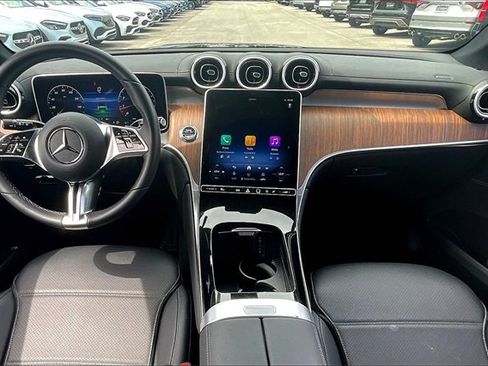 New 2025 Mercedes-Benz GLC 300 4MATIC image 4