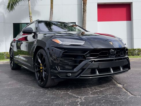 Used 2020 Lamborghini Urus AWD/4WD image 4