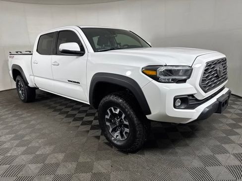 Used 2023 Toyota Tacoma TRD Off-Road w/ Black Out Package (TMS) AWD/4WD image 1