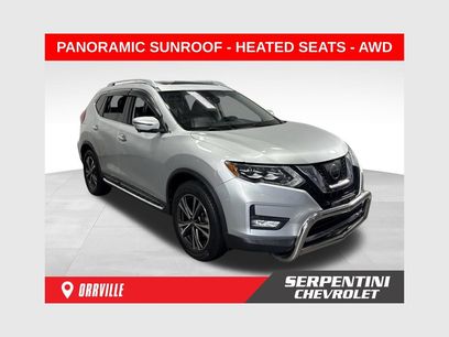 Used 2017 Nissan Rogue SL w/ SL Premium Package