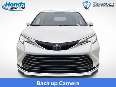 Used 2025 Toyota Sienna Limited