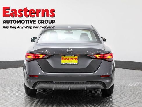 Used 2024 Nissan Sentra SV image 6