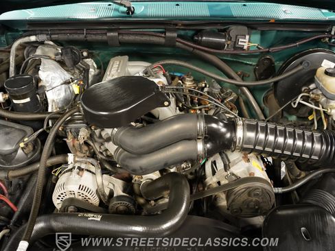 Used 1996 Ford Bronco XLT image 34