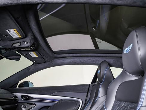 New 2025 Aston Martin Vanquish image 25