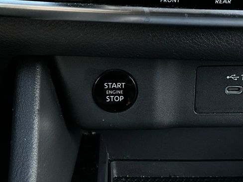 Used 2025 Nissan Rogue SV image 26