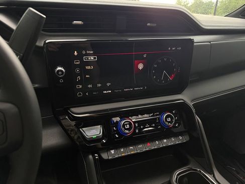 Used 2026 GMC Sierra 2500 AT4X AWD/4WD image 25