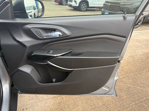New 2026 Chevrolet Trax RS w/ Sunroof Package image 44