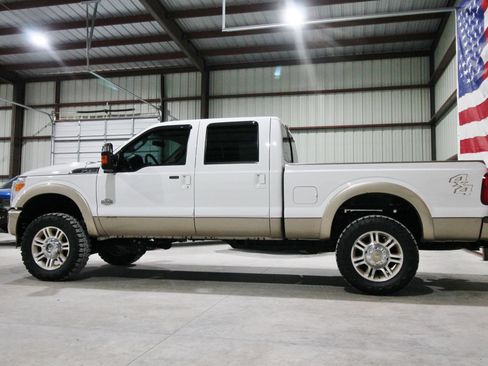 Used 2011 Ford F250 King Ranch w/ King Ranch w/Chrome Pkg image 6