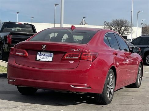 Used 2019 Acura TLX image 4