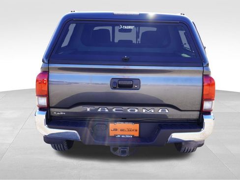 Used 2023 Toyota Tacoma SR5 AWD/4WD image 6