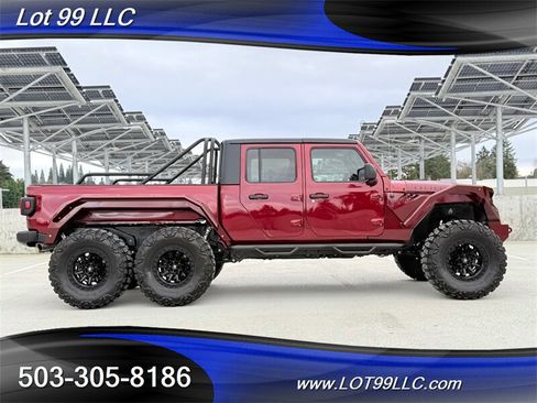 Used 2021 Jeep Gladiator Rubicon w/ Trailer Tow Package AWD/4WD image 7