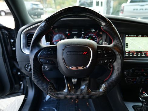 Used 2018 Dodge Charger R/T image 18