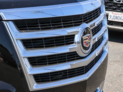 Used 2015 Cadillac Escalade Luxury AWD/4WD image 20