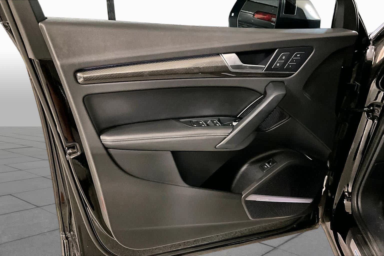 Used 2018 Audi SQ5 Prestige AWD/4WD image 21