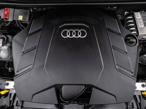 Used 2022 Audi Q7 3.0T Premium Plus w/ Premium Plus Package AWD/4WD image 30