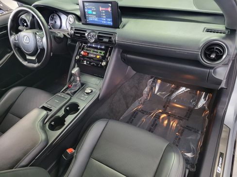 Certified 2024 Lexus IS 300 image 17