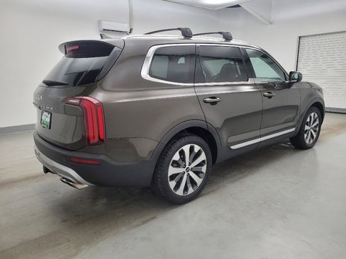 Used 2022 Kia Telluride EX w/ EX Premium Package image 10