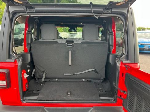 Used 2025 Jeep Wrangler Sport AWD/4WD image 20