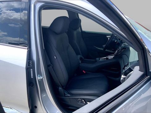 Used 2024 Acura RDX SH-AWD image 9