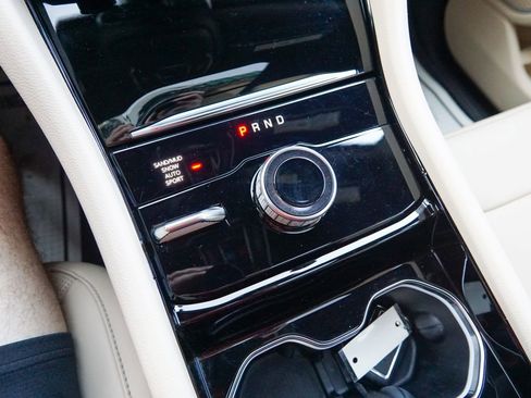 Used 2023 Jeep Grand Cherokee L Limited w/ Luxury Tech Group II image 33