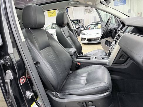 Used 2017 Land Rover Discovery Sport HSE AWD/4WD image 39