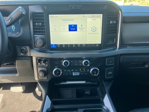 Used 2025 Ford F450 Platinum w/ FX4 Off-Road Package image 23