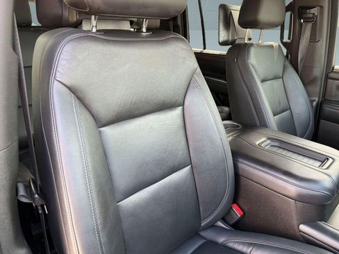 Used 2021 Chevrolet Suburban Z71 w/ Z71 Off-Road Package image 24