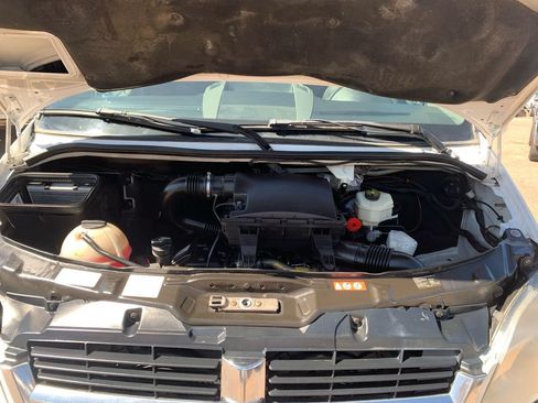 Used 2007 Dodge Sprinter 2500 RWD image 27