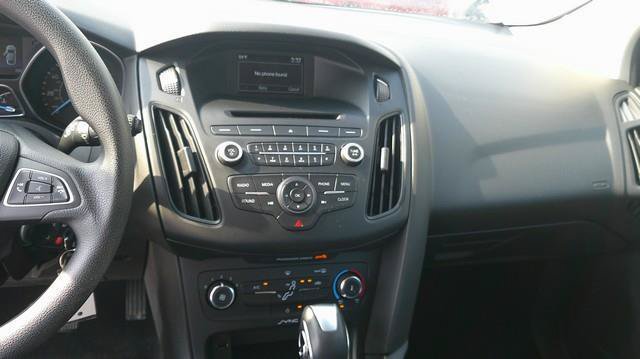Used 2016 Ford Focus SE FWD image 7