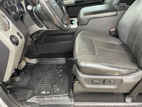 Used 2015 Ford F250 Lariat w/ Chrome Package image 20