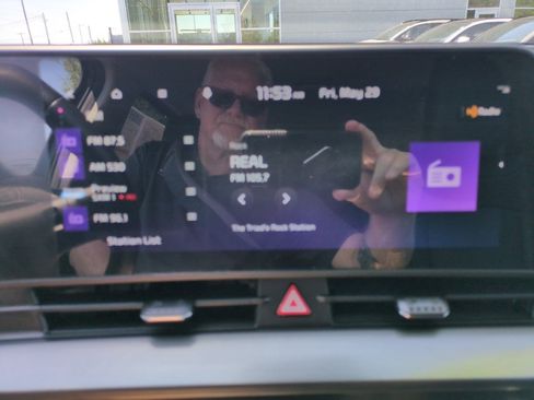 Certified 2023 Kia Sportage EX FWD image 19