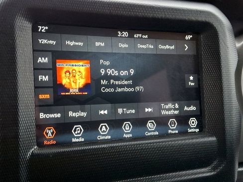 Used 2021 Jeep Wrangler Sport AWD/4WD image 19