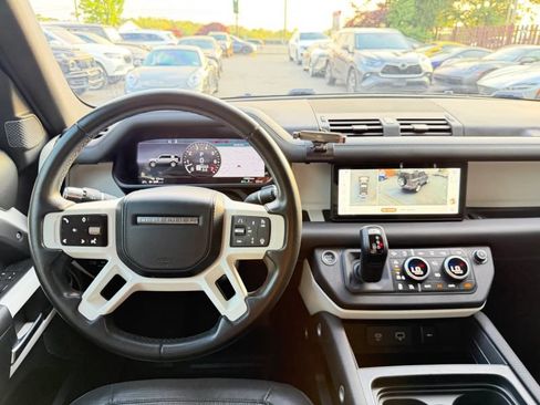 Used 2021 Land Rover Defender 110 X-Dynamic HSE AWD/4WD image 23