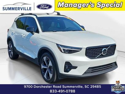 Used 2025 Volvo XC40 B5 Plus w/ Protection Package Premier