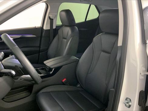 Used 2025 Buick Envision Preferred image 22