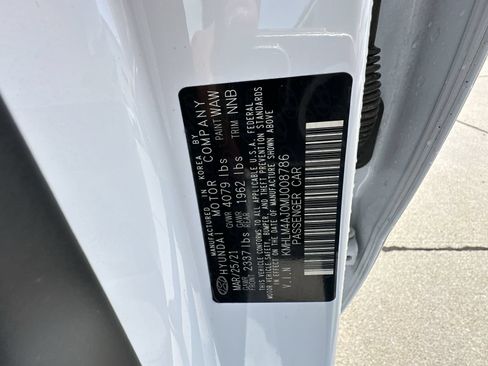 Used 2021 Hyundai Elantra Blue FWD image 32