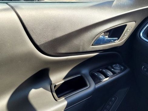 Used 2023 Chevrolet Equinox Premier w/ LPO, Floor Liner Package image 32