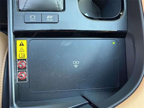 New 2025 Lexus ES 300h w/ Premium Package image 15